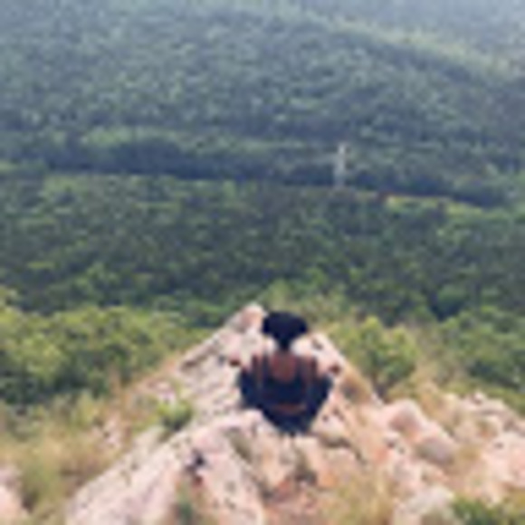 Meet your Posher, Antoynette - Picture 1 of 1